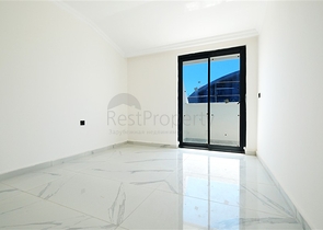 Современный пентхаус 2+1 в престижном комплексе в Махмутларе