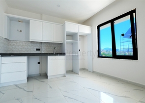 Современный пентхаус 2+1 в престижном комплексе в Махмутларе