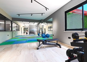 Современный пентхаус 2+1 в престижном комплексе в Махмутларе