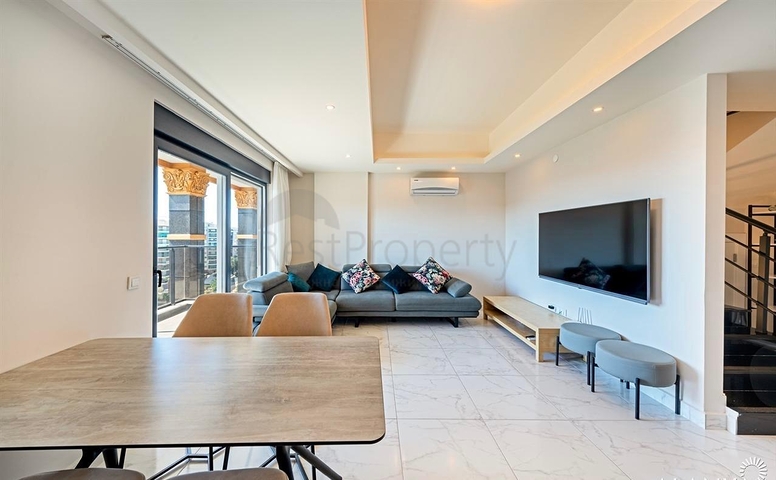 Просторная меблированная квартира 3+1 в современном жилом комплексе в Авсалларе