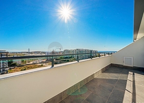 Просторная меблированная квартира 3+1 в современном жилом комплексе в Авсалларе