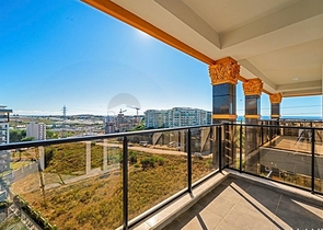 Просторная меблированная квартира 3+1 в современном жилом комплексе в Авсалларе