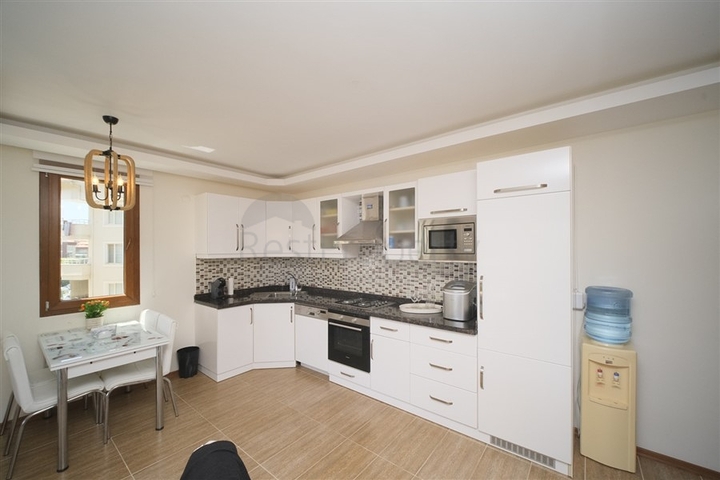 Просторная меблированная квартира 2+1 в престижном районе Аланьи – Оба