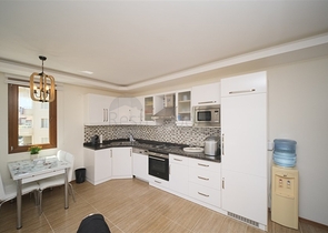 Просторная меблированная квартира 2+1 в престижном районе Аланьи – Оба