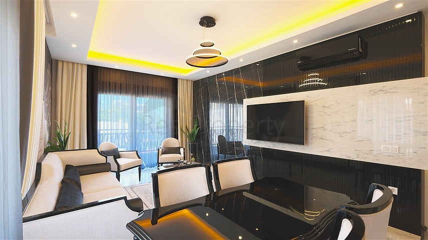 Просторный меблированный дуплекс с террасой и видом на море в современном жилом комплексе