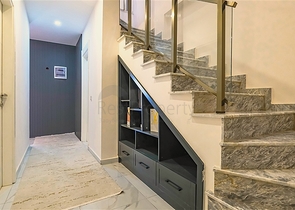 Просторный меблированный дуплекс с террасой и видом на море в современном жилом комплексе