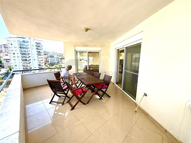 Комфортная меблированная квартира 2+1 в ухоженном жилом комплексе в районе Джикджилли