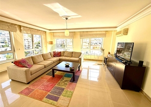 Комфортная меблированная квартира 2+1 в ухоженном жилом комплексе в районе Джикджилли