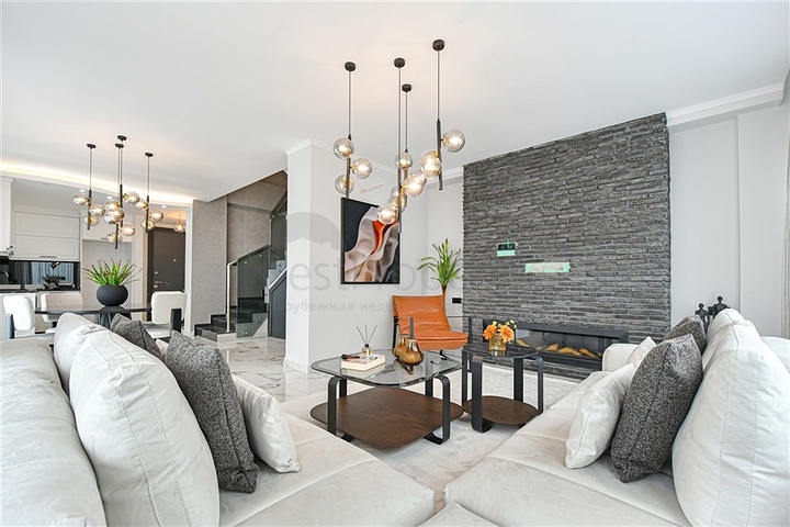 Современная вилла 3+1 с панорамным видом на море в районе Бекташ