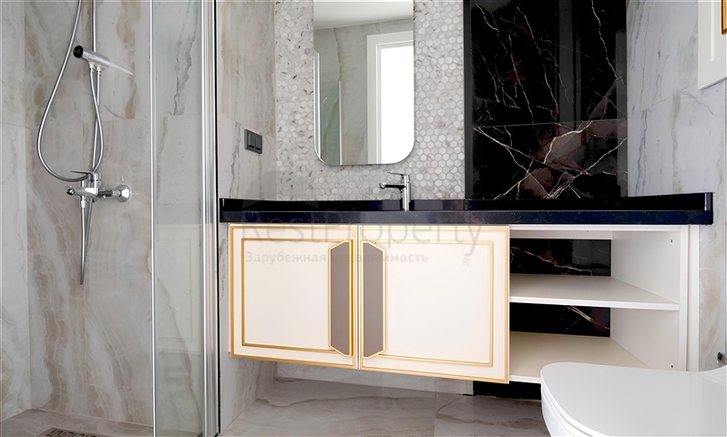 Просторная квартира 2+1 в новом комплексе с видом на море в центре Аланьи