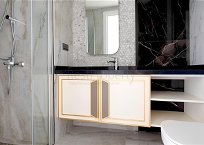 Просторная квартира 2+1 в новом комплексе с видом на море в центре Аланьи