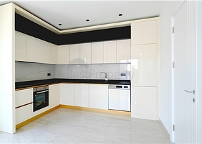 Просторная квартира 2+1 в новом комплексе с видом на море в центре Аланьи