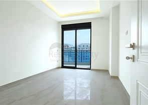 Просторная квартира 5+1 с видом на море в центре Аланьи