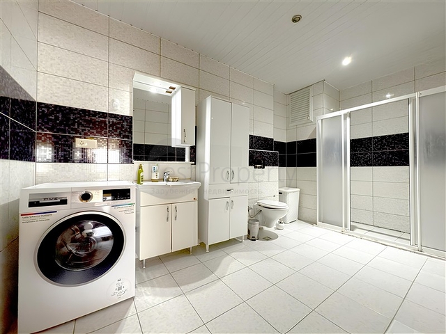 Просторная квартира 4+1 в районе Оба — для комфортной жизни у моря