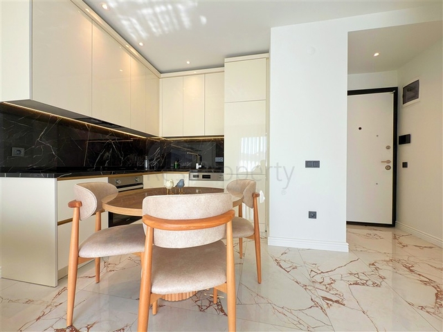 Современная квартира 1+1  в районе Оба