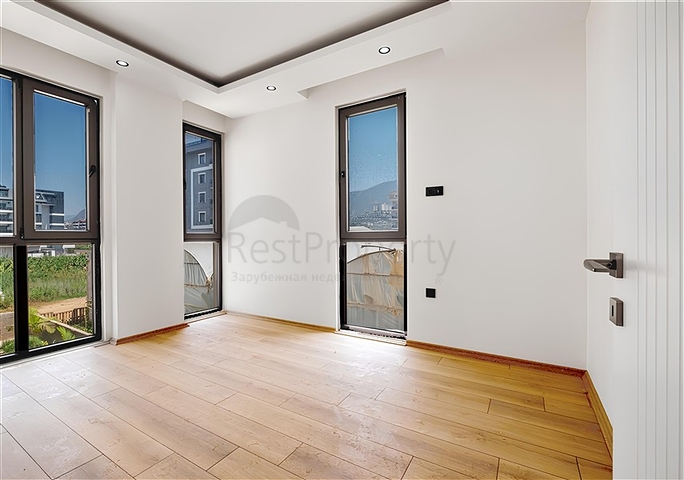 Современная квартира в окружении природы и моря