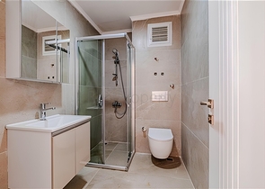 Современная квартира в окружении природы и моря