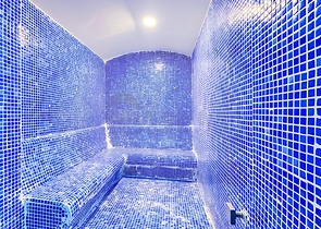 Современная квартира в окружении природы и моря