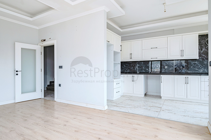 Просторный пентхаус 4+1 с богатой инфраструктурой в сердце района Оба