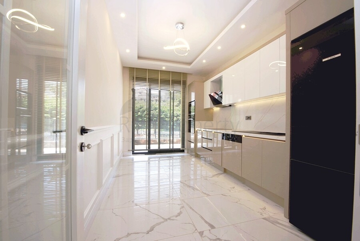 Современные квартиры в комплексе с богатой инфраструктурой в районе Оба