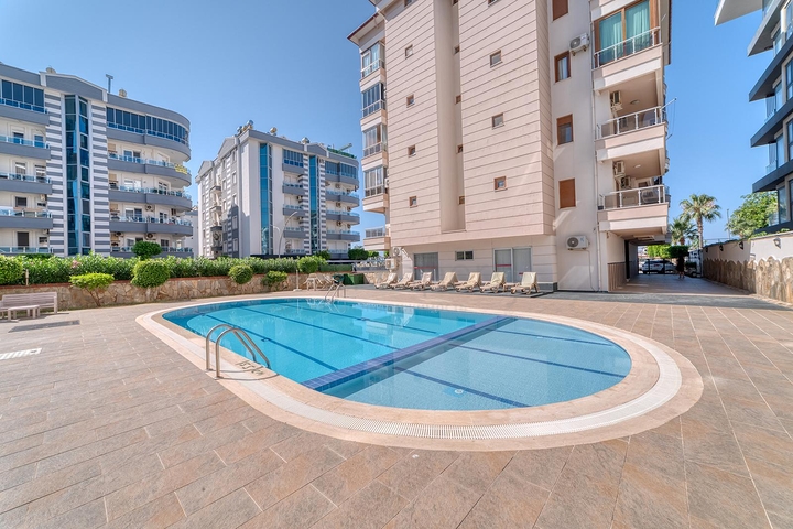 Просторный пентхаус у моря с видом и комфортом 