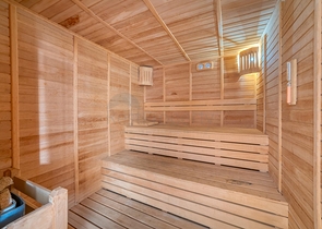 Просторный пентхаус у моря с видом и комфортом 