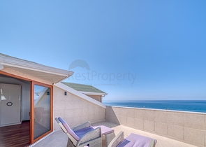 Просторный пентхаус у моря с видом и комфортом 