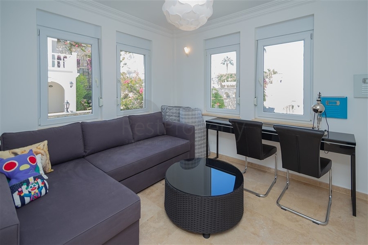 Роскошная вилла с панорамным видом на море в одном из самых престижных районов Алании