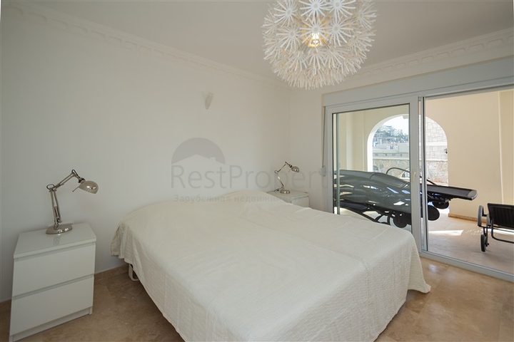 Роскошная вилла с панорамным видом на море в одном из самых престижных районов Алании