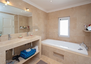 Роскошная вилла с панорамным видом на море в одном из самых престижных районов Алании