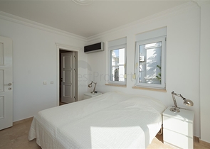 Роскошная вилла с панорамным видом на море в одном из самых престижных районов Алании