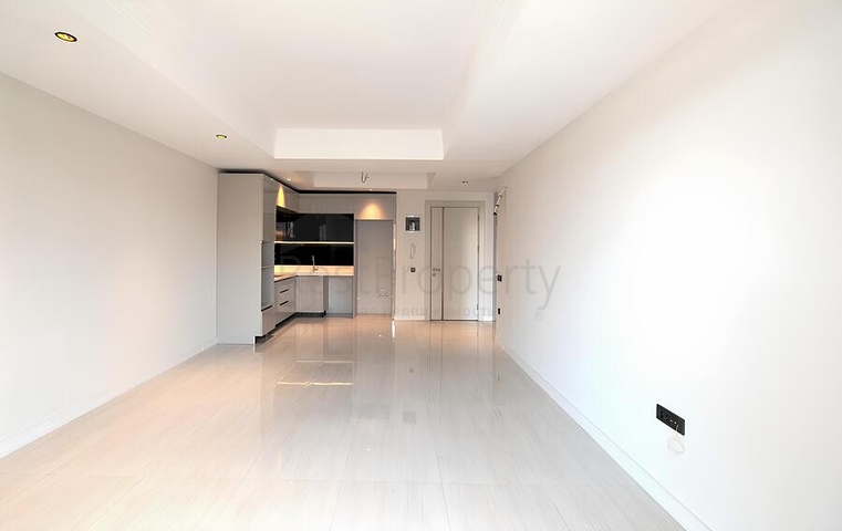 Современная квартира у моря в престижном комплексе