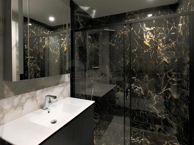 Современная квартира у моря в престижном комплексе