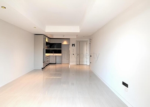 Современная квартира у моря в престижном комплексе