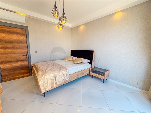 Пентхаус с видом на море в престижном жилом комплексе