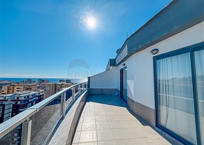 Пентхаус с видом на море в престижном жилом комплексе