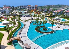 Современная квартира у моря в престижном районе Турклер