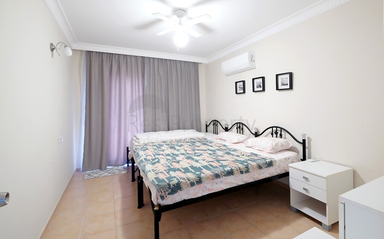 Просторная меблированная квартира в престижном районе Оба