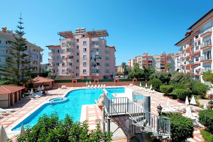 Просторная меблированная квартира в престижном районе Оба