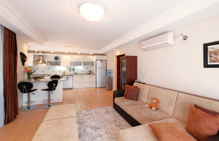 Просторная меблированная квартира в престижном районе Оба