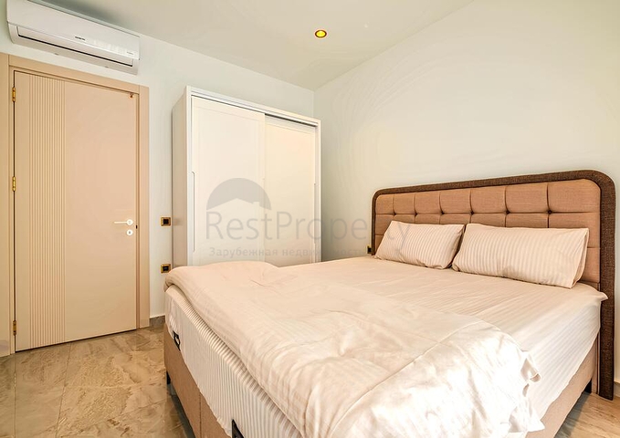 Современная меблированная квартира в 200 метрах от моря в Тосмуре