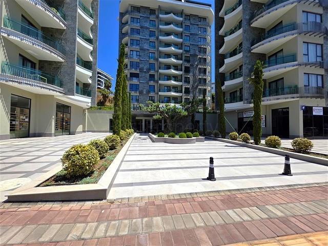 Современная меблированная квартира в 200 метрах от моря в Тосмуре