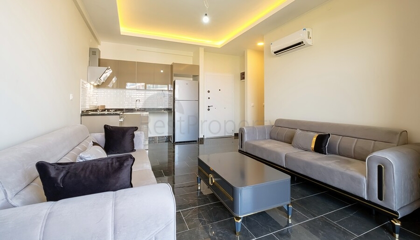 Современная меблированная квартира в комплексе с богатой инфраструктурой в Махмутларе