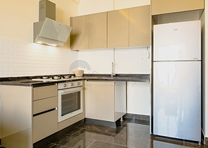 Современная меблированная квартира в комплексе с богатой инфраструктурой в Махмутларе