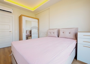 Современная меблированная квартира в комплексе с богатой инфраструктурой в Махмутларе