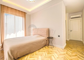 Роскошный пентхаус 4+1 с панорамным видом на море в центре Аланьи