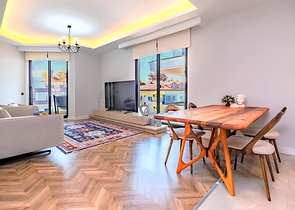 Роскошный пентхаус 4+1 с панорамным видом на море в центре Аланьи