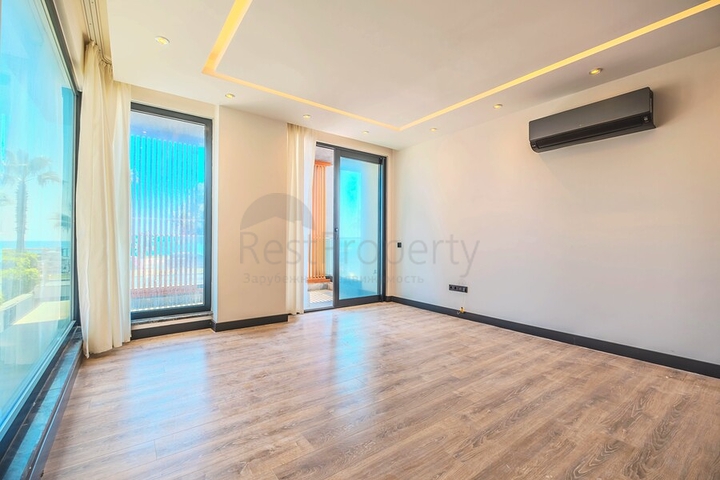 Квартира 2+1 с прямой близостью к морю в районе Оба