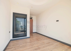 Квартира 2+1 с прямой близостью к морю в районе Оба