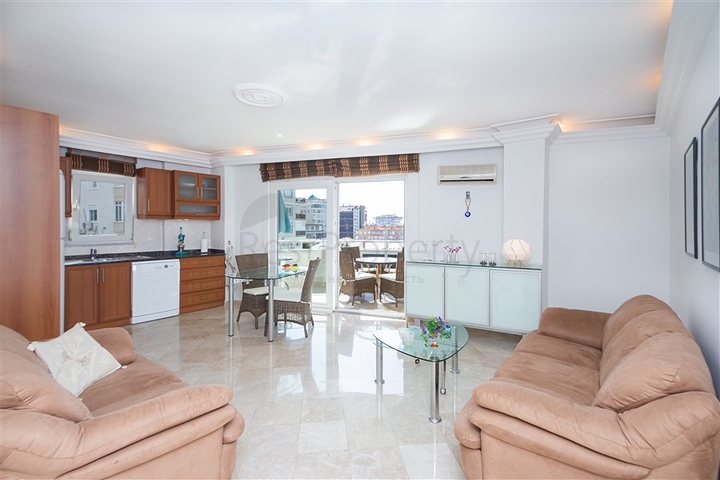 Просторная квартира в Джикджилли с развитой инфраструктурой